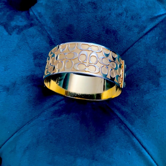 Great condition- Authentic Coach gold bangle bracelet - Picture 1 of 2
